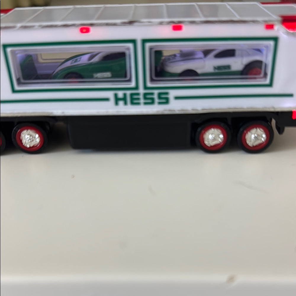 Hess Mini Toy Truck and Vehicles Set - White and Green - Picture 4 of 6